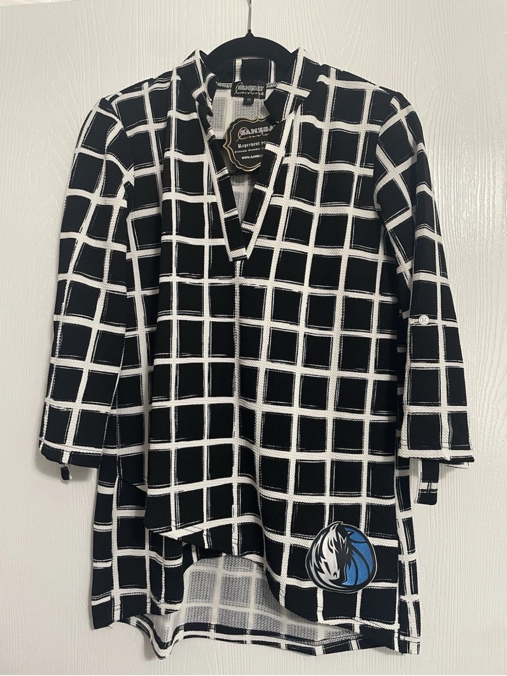 Gameday Couture Dallas Mavericks Top